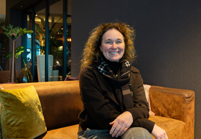 Misbruik uit haar jeugd kostte Miranda een fortuin: ‘Hoeveel kost een verwoest leven?’